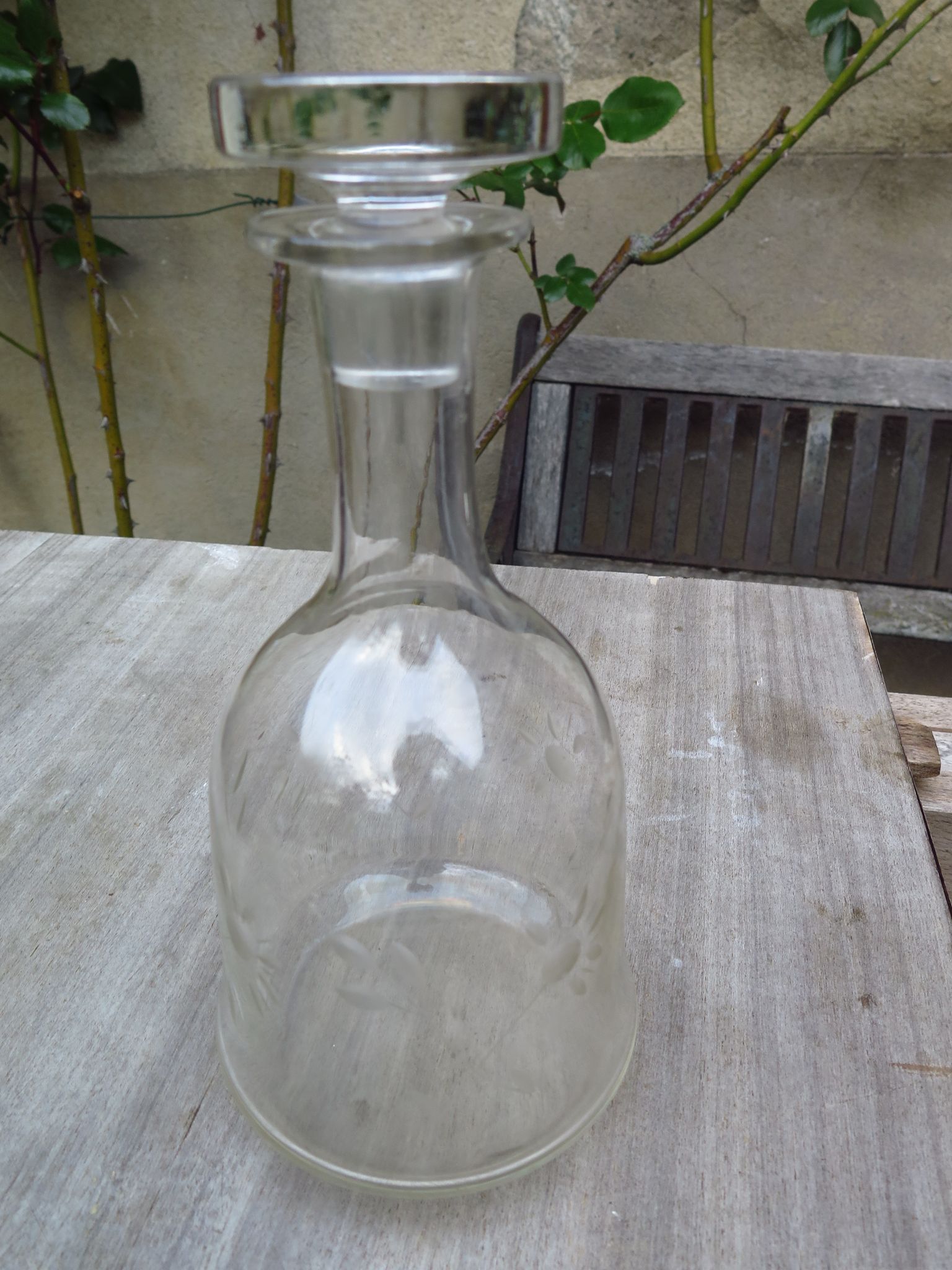 Frosted engraved crystal decanter