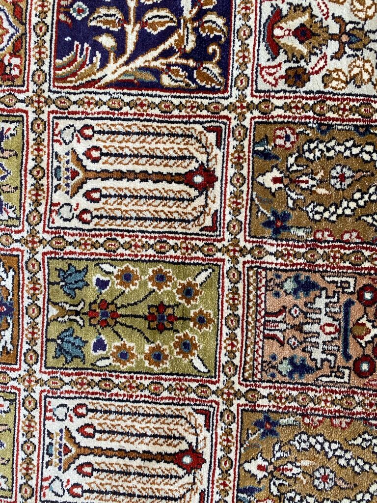 Vintage turkish silk carpet 92x157 cm