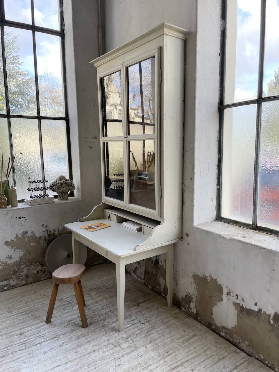 20th century showcase office