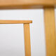 Chaise en bois avec accoudoirs