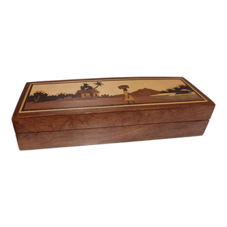 Wooden pen tray