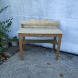 Dressing table