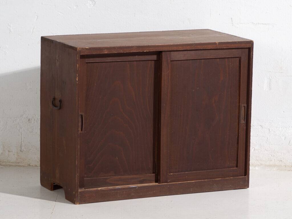 Small antique Japanese cabinet with sliding doors – Showa period (c. 1926-1945) #47