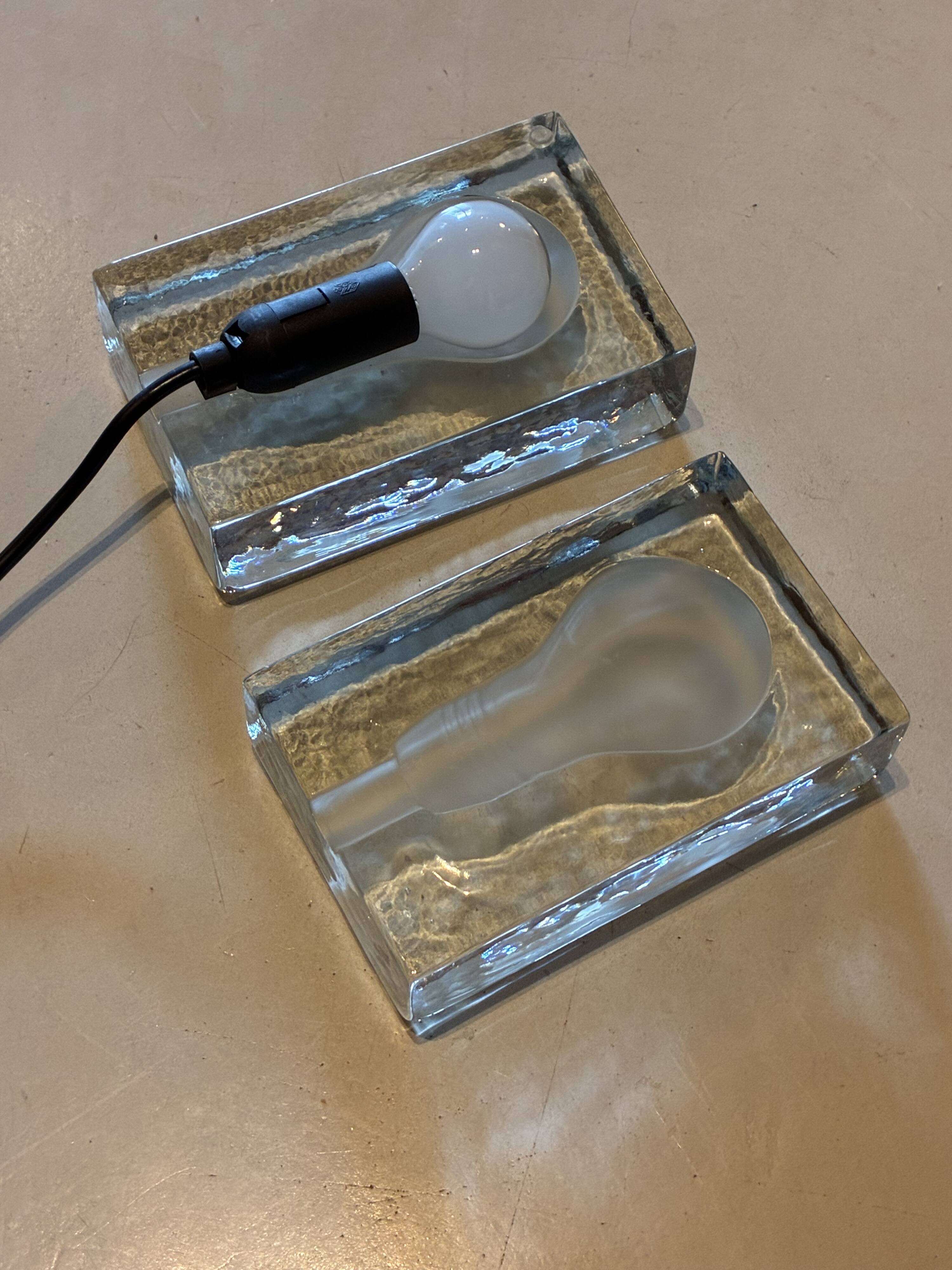 Glass paste lamp