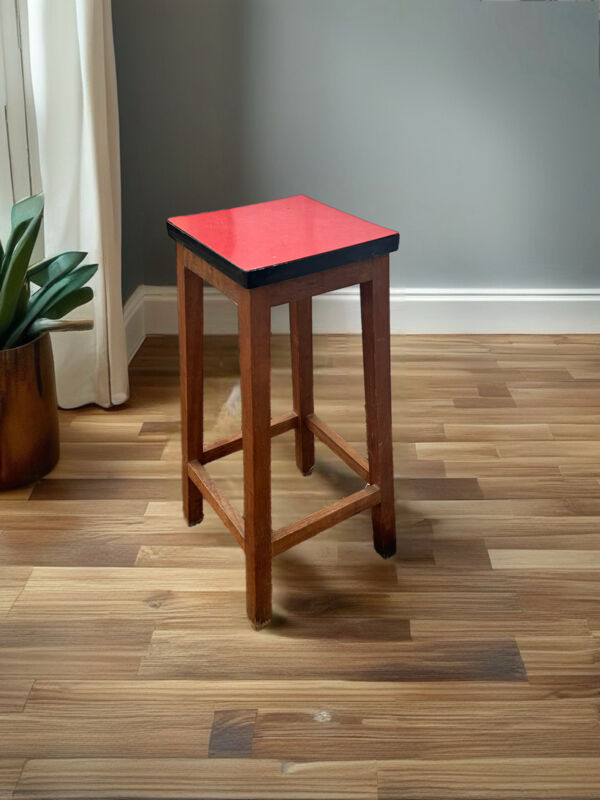 Tabouret de bar en bois massif et formica