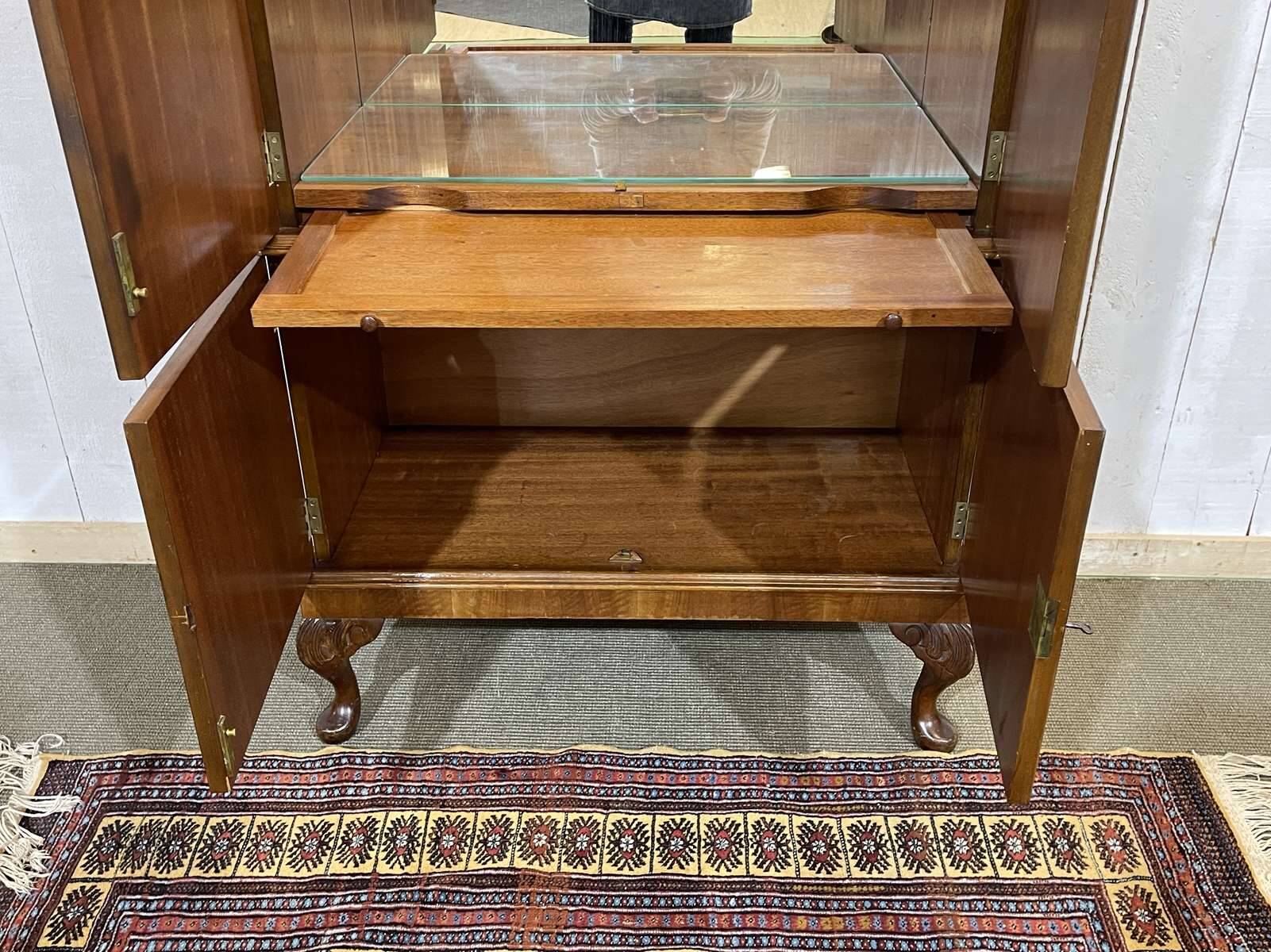1950s English buffet bar in walnut and walnut burl.