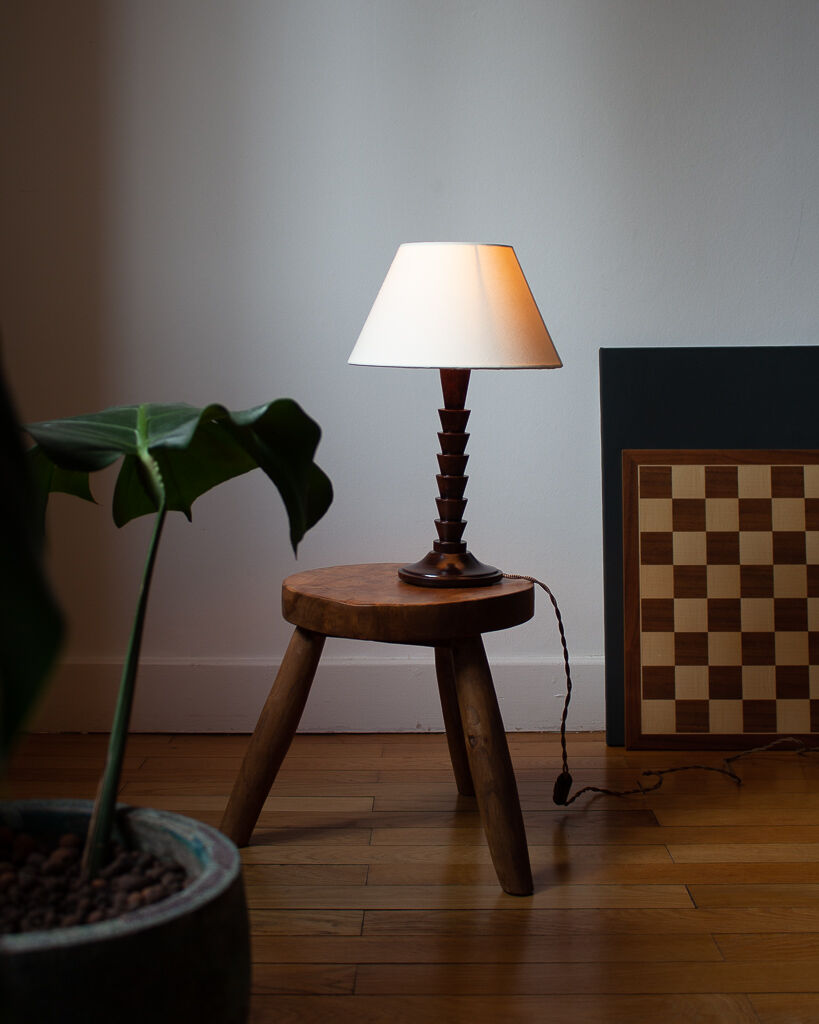 Modernist walnut wood table lamp - 70s