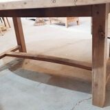 Table de ferme ovale