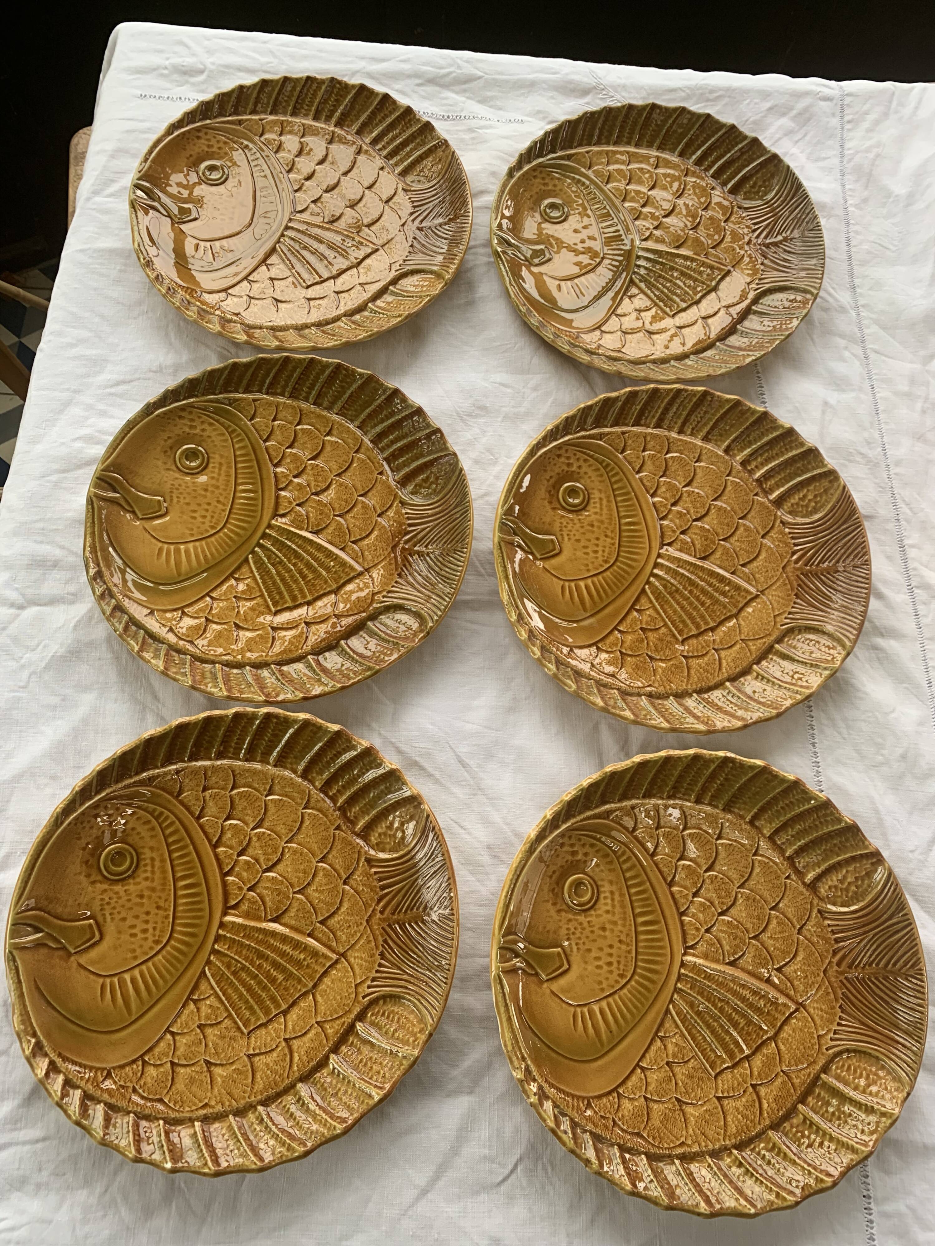 Set of 6 fish plates from the vintage revernay workshops
