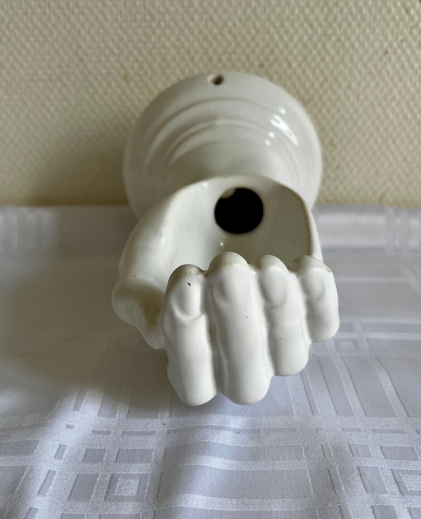 Ceramic hand soap dish
