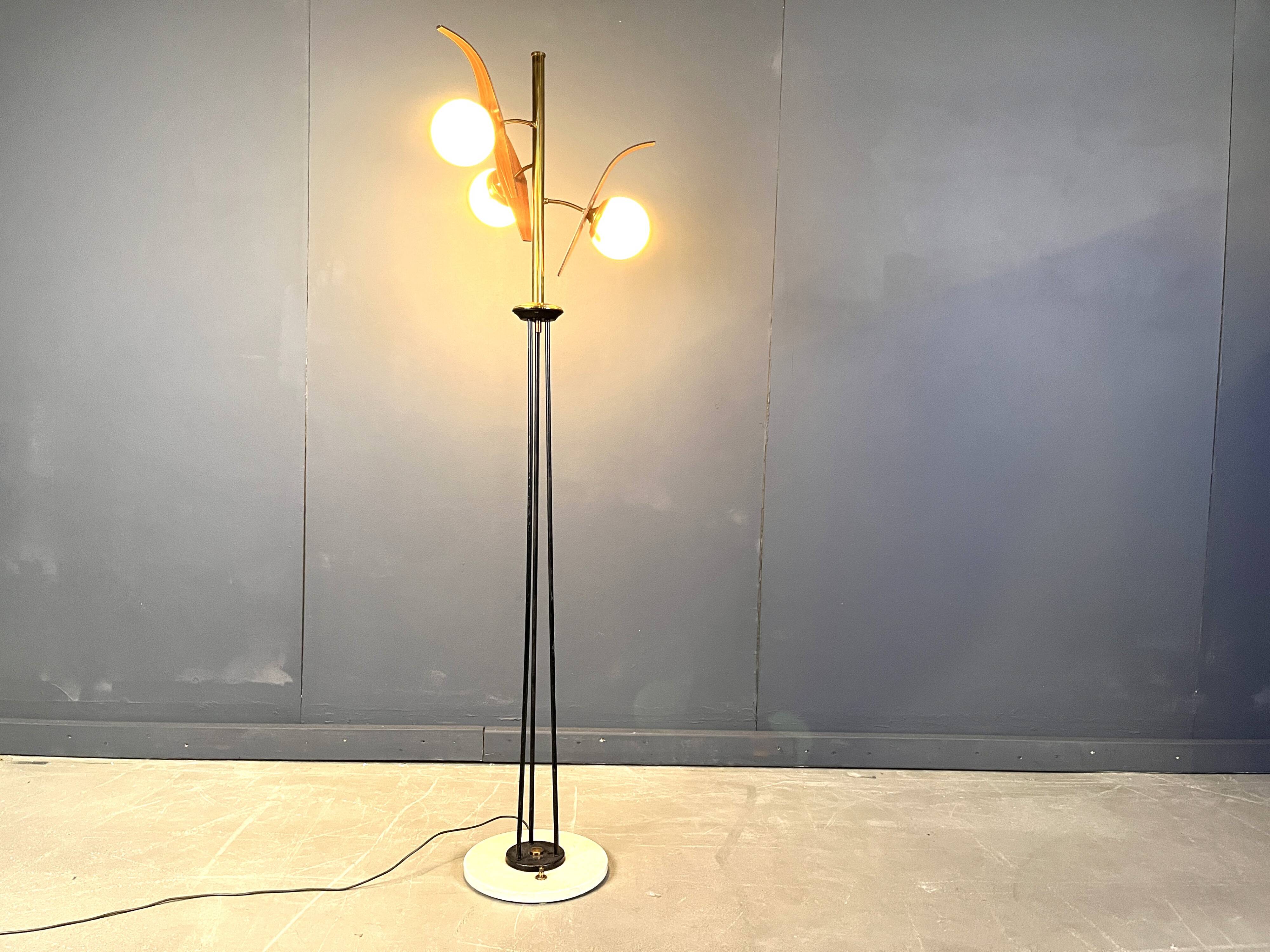 Mid century italian floor lamp attr. to Stilnovo, 1950s
