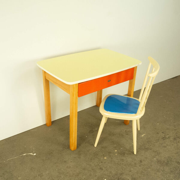 Bureau vintage pour enfants avec chaise, en hêtre et formica, années 60
