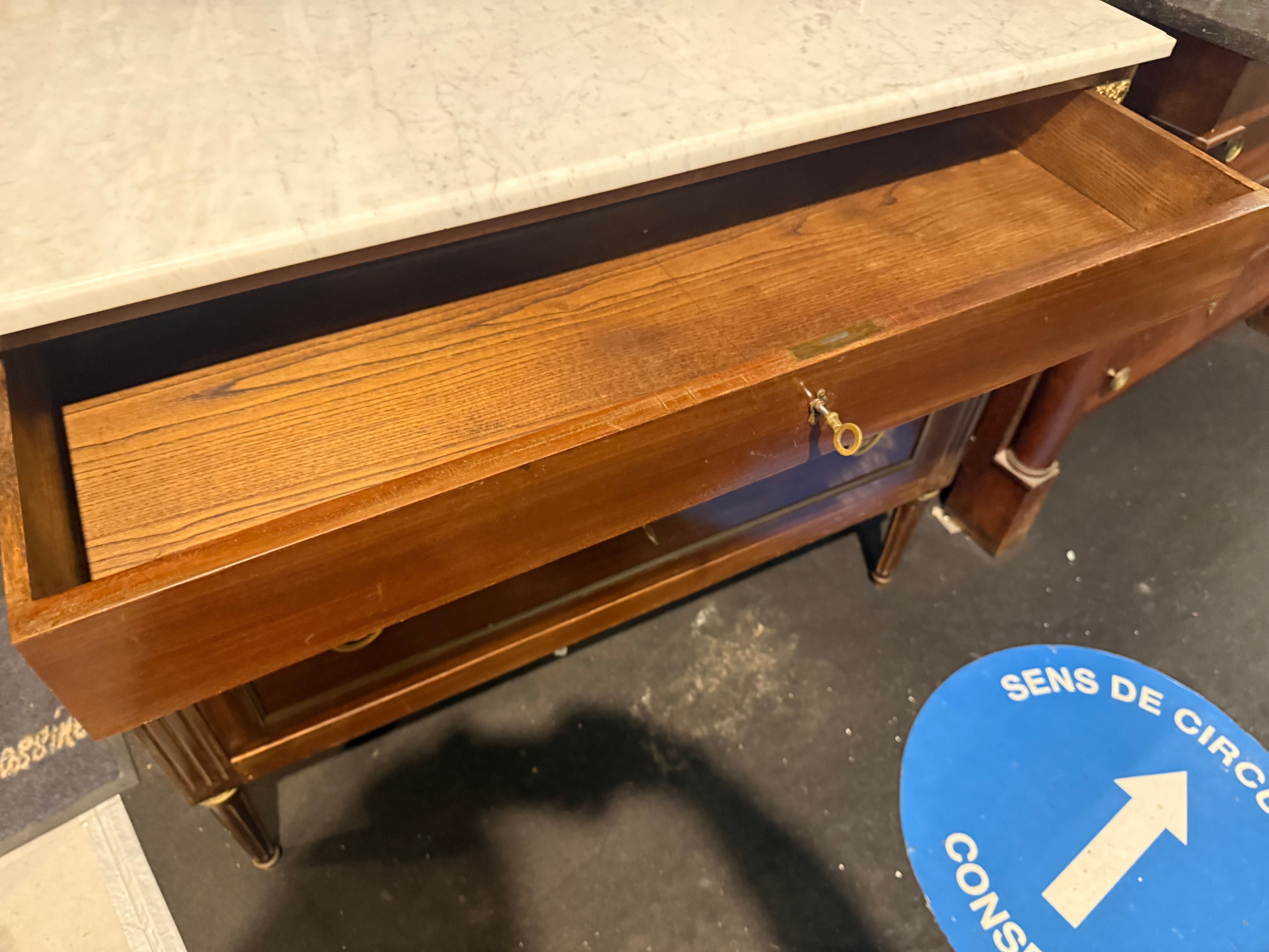 Commode Louis XVI
