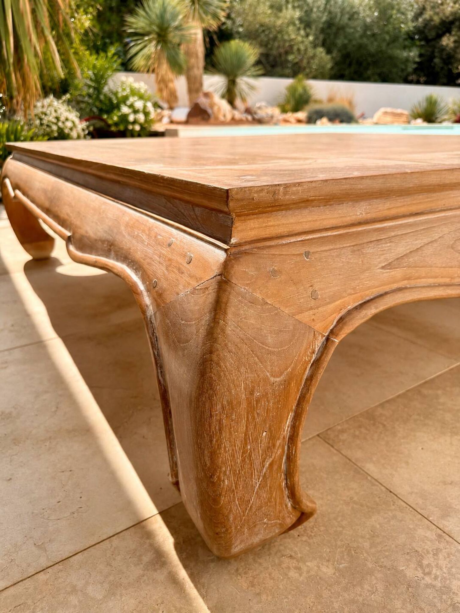 Large Opium coffee table in brushed solid teak 155 x 155 cm