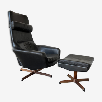 LOUNGE CHAIR AND BLACK LEATHER OTTOMAN SOUND BY IB KOFOD LARSEN
