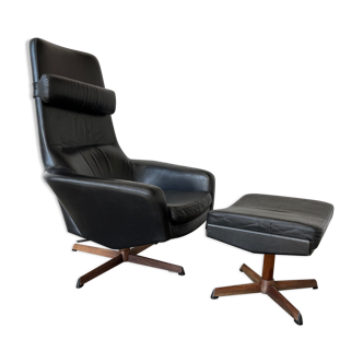 LOUNGE CHAIR AND BLACK LEATHER OTTOMAN SOUND BY IB KOFOD LARSEN