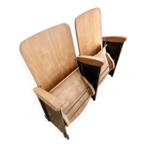 Authentiques fauteuils de cinéma anciens – paire d’origine en bois – assise