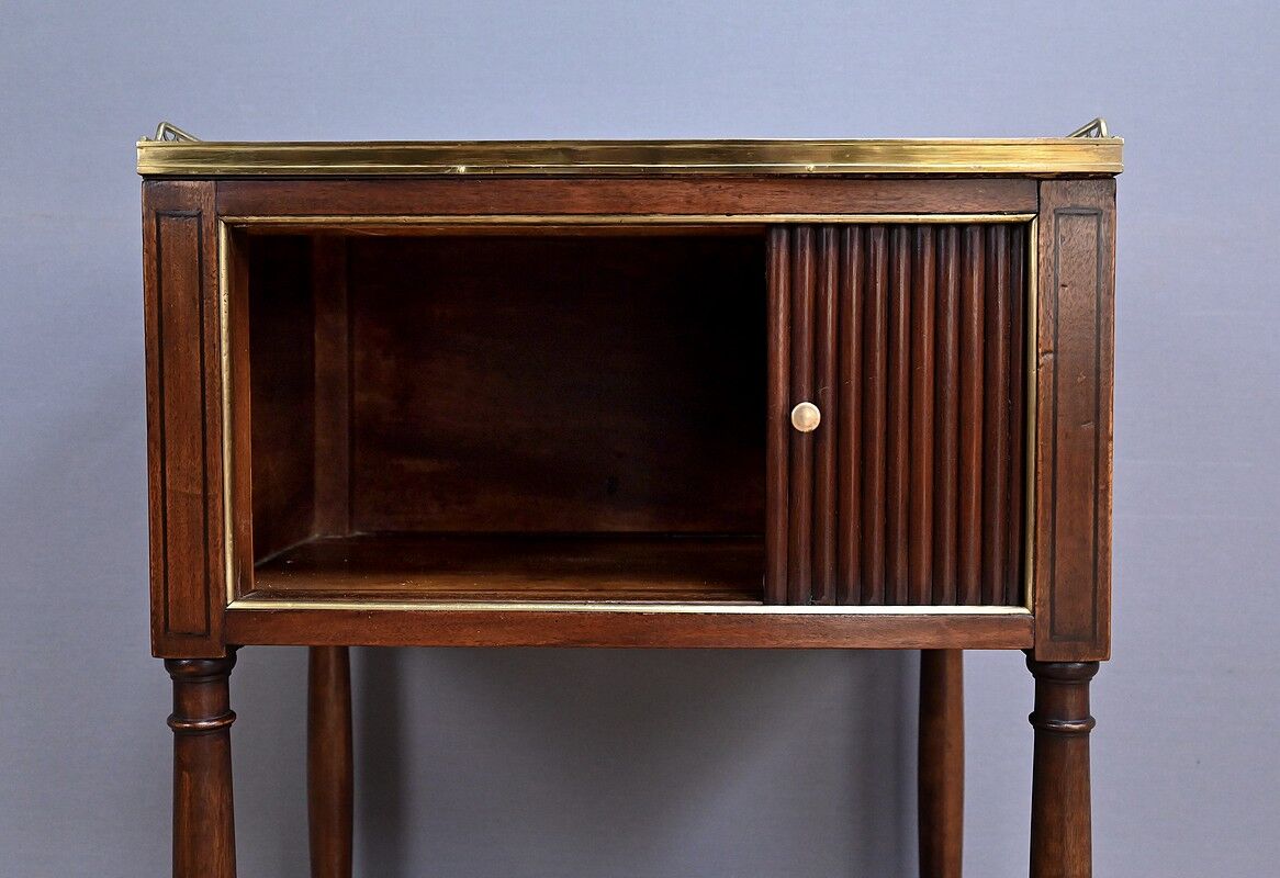 Mahogany curtain coffee table, Louis XVI style – mid-19th century