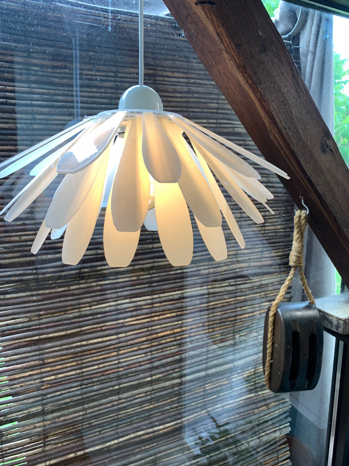 Marguerite lighting