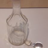 Art Deco carafon with hand-engraved glass liquor with cap