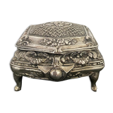 1 silver metal jewelry box