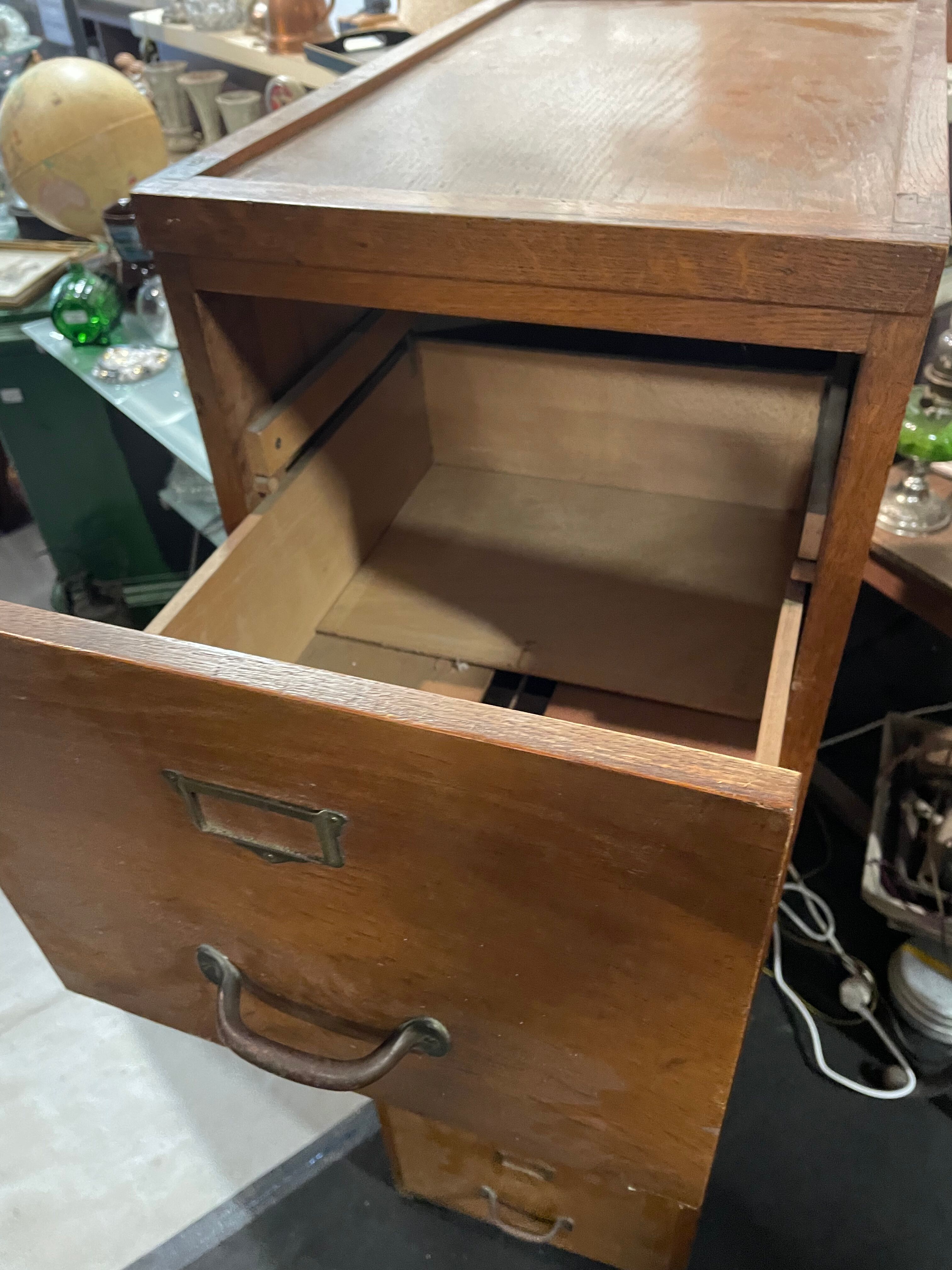 Vertical drawer locker