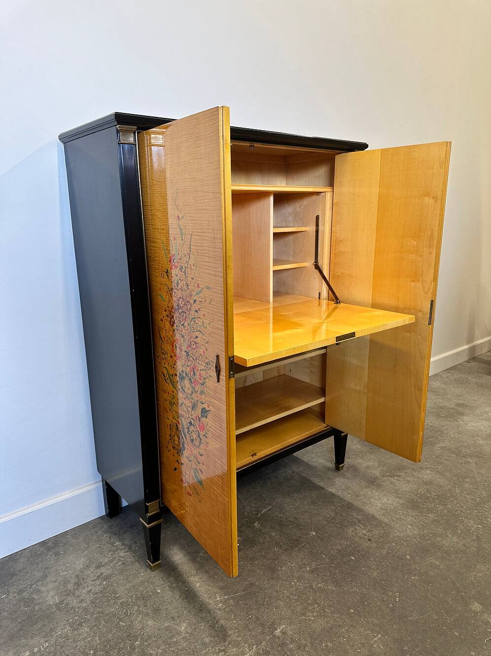 Exquisite 1950s neoclassical sycamore secretaire by Frères De Coene, Belgium.