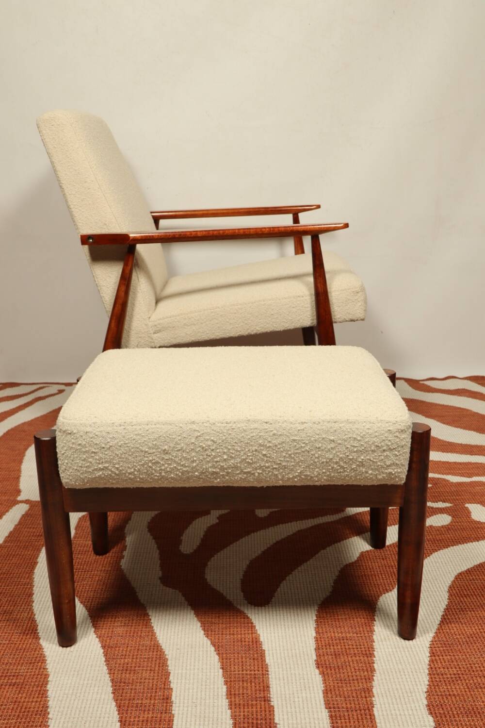 Scandinavian armchair and foot rest beige boucle design by H.lis