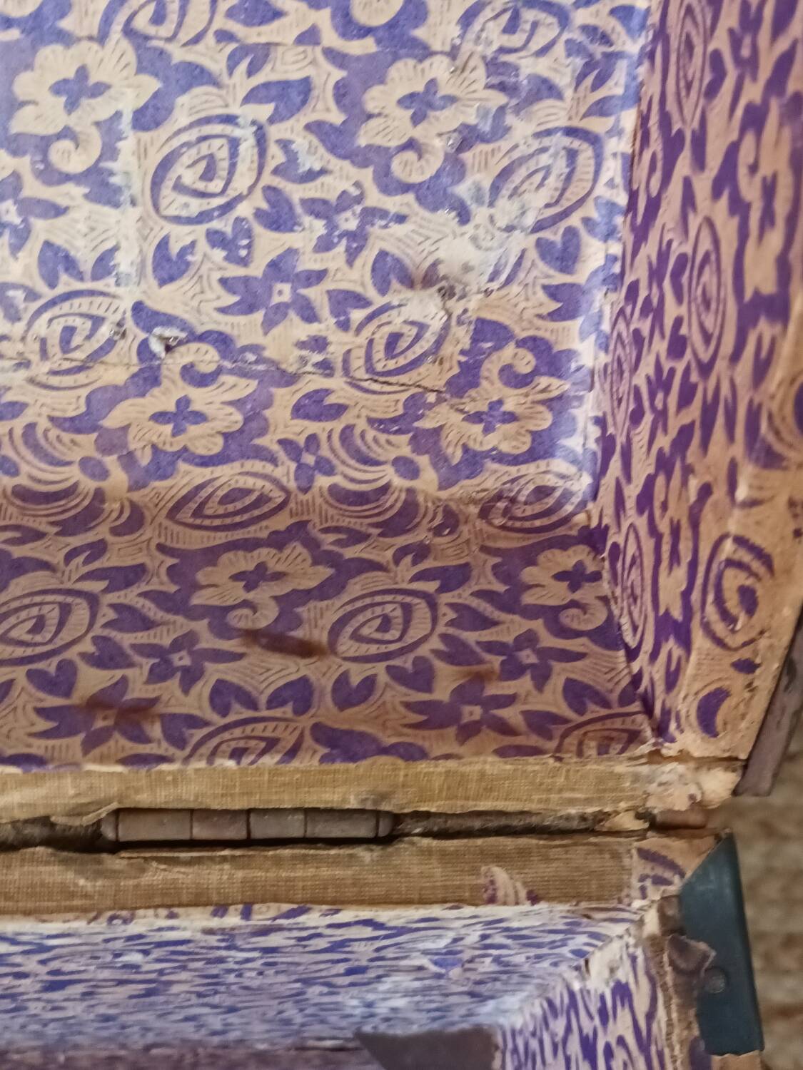 Vintage wooden and faux leather dome bag