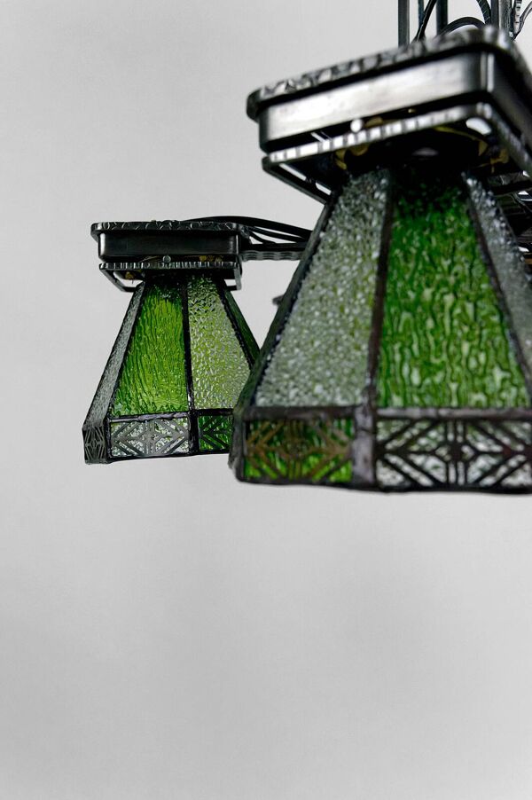 Important lustre en fer forgé, Art Deco Gothique, France, Circa 1920