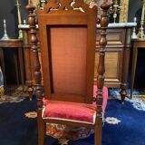 Chaise chauffeuse à haut dossier en acajou sculpté XIXe Napoléon III