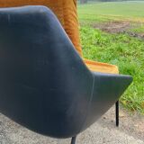 Model 800 canapé, creation and edition by Steiner, around 1958