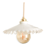 Opaline suspension with lace