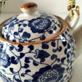 wicker handle teapot