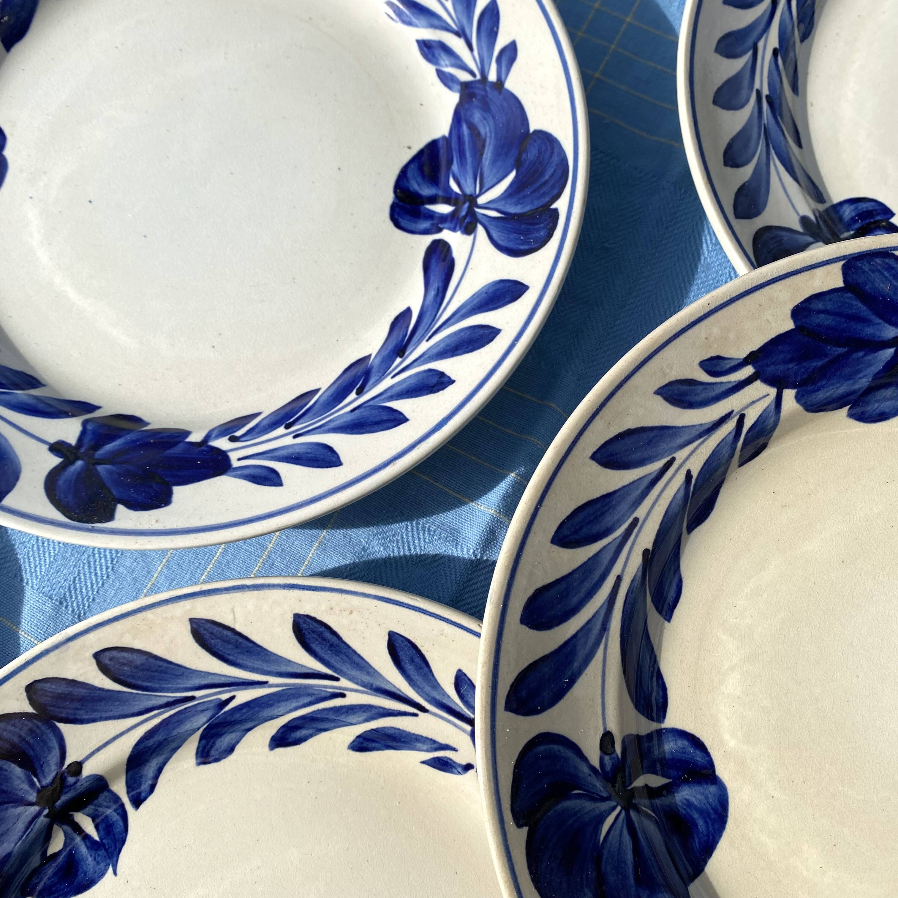 Lunéville blue flower dinner plates