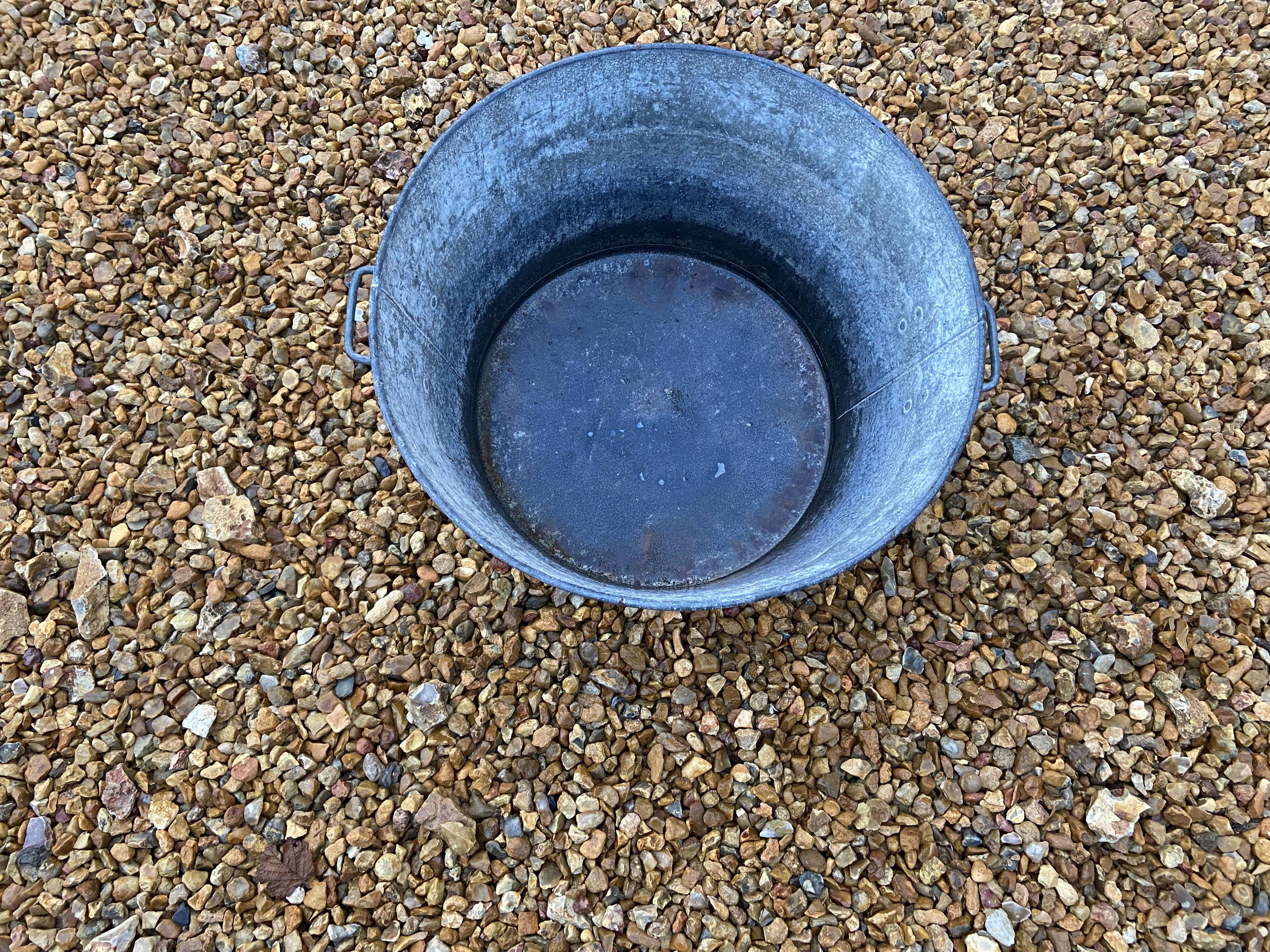 Zinc basin
