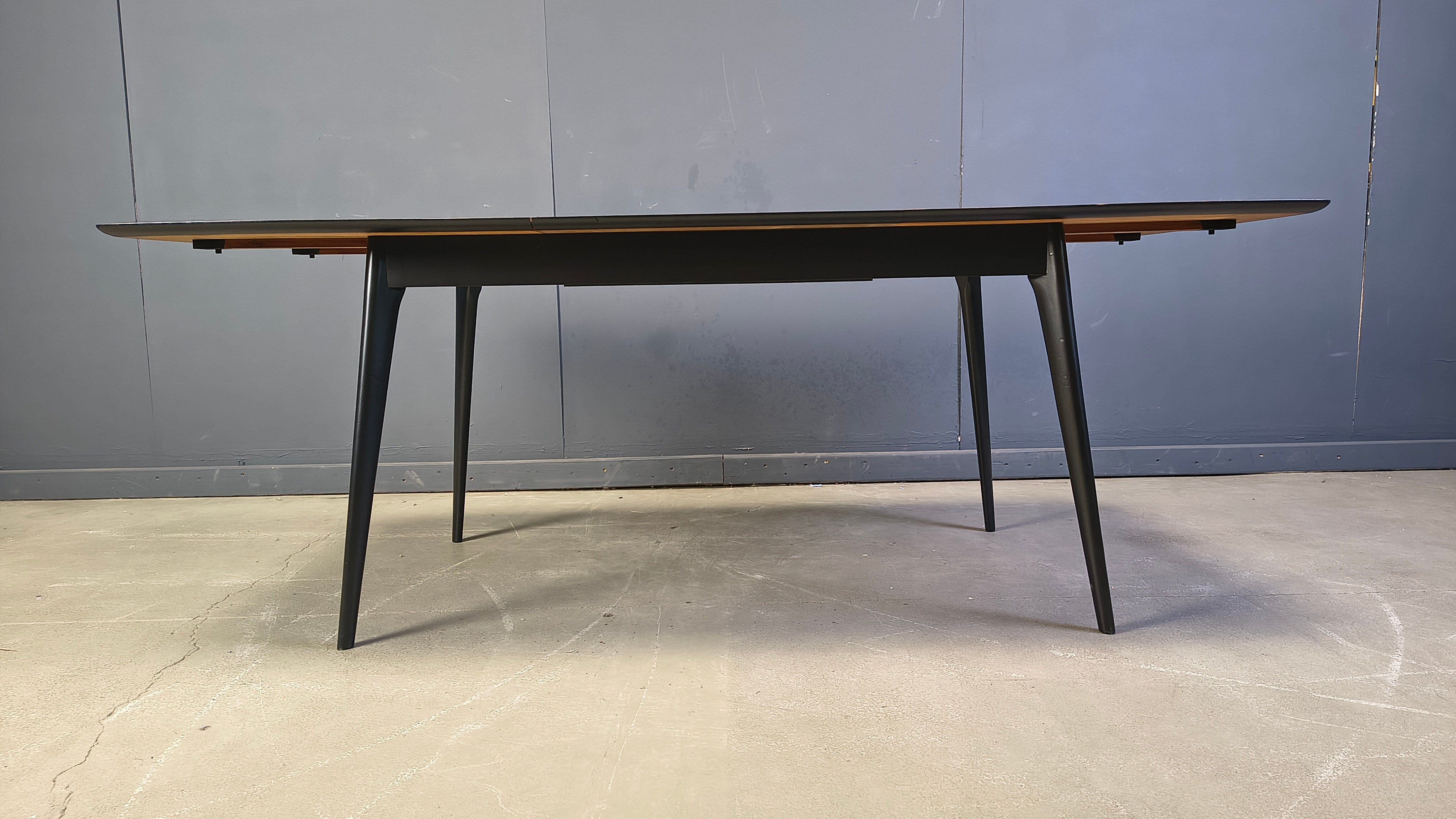 Table à manger extensible par Alfred Hendrickx pour Belform, années 1950.