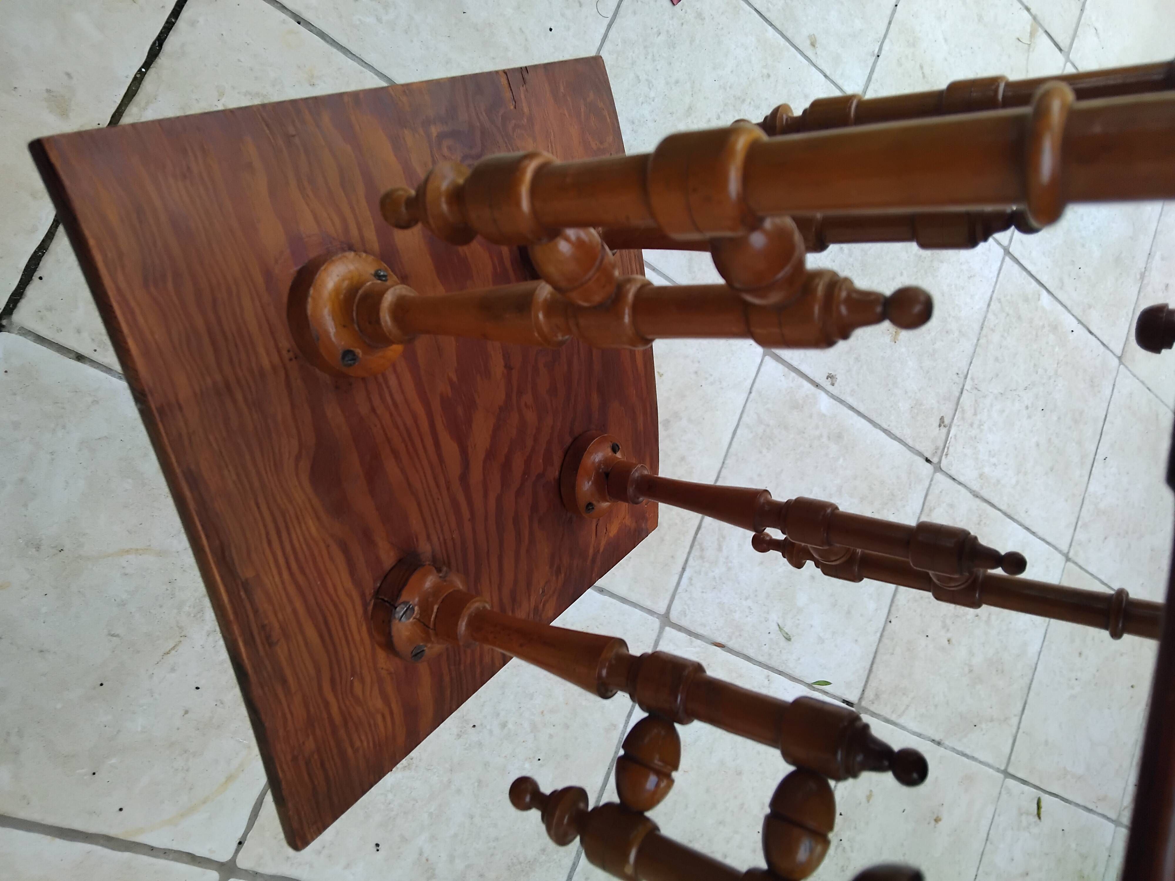 Antique pedestal table in Asian Japonese style.