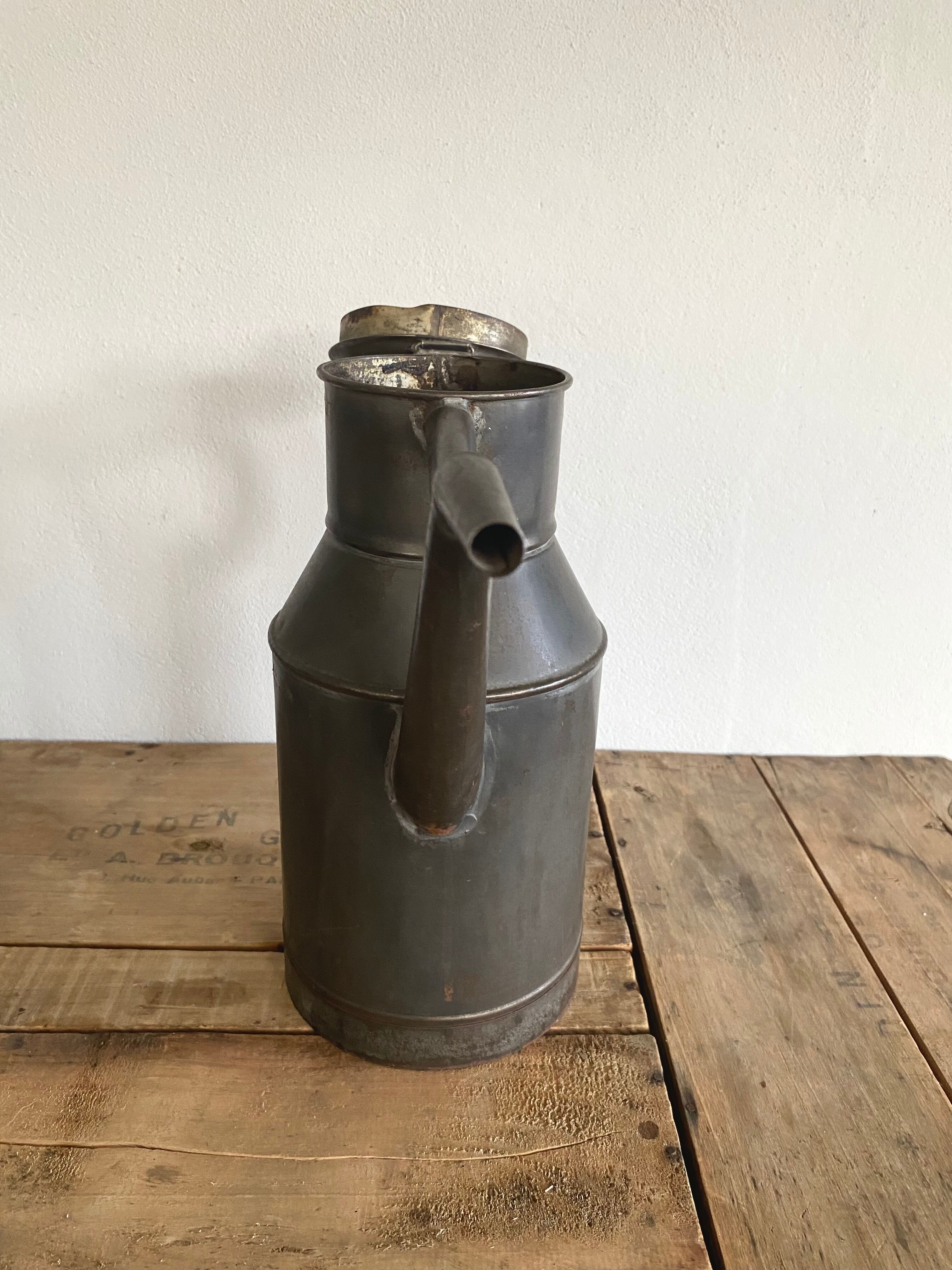 Zinc watering can