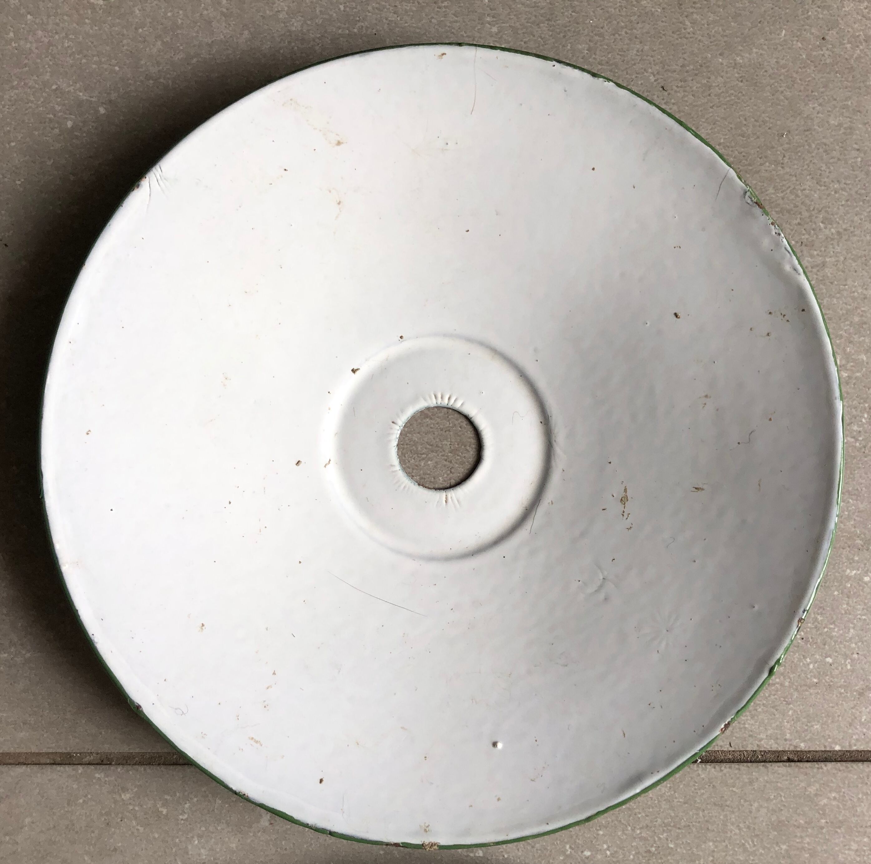 Date shade in vintage enamelled sheet style white and green farm -25cm