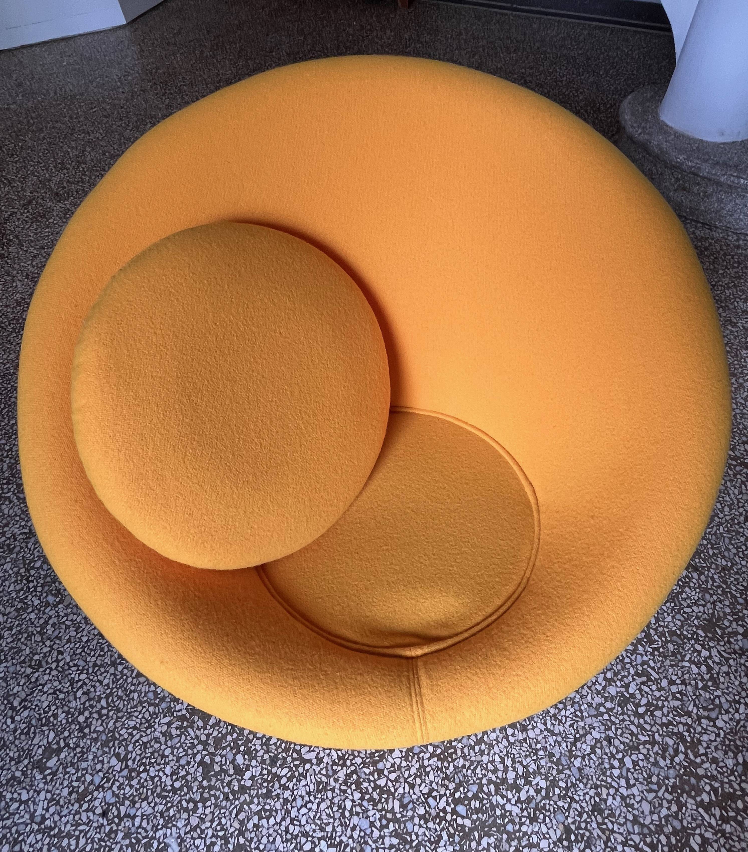 Mushroom armchair and ottoman by Pierre Paulin, Artifort Edition, 1960