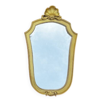 Antique wall mirror in gilded resin – back in red velvet