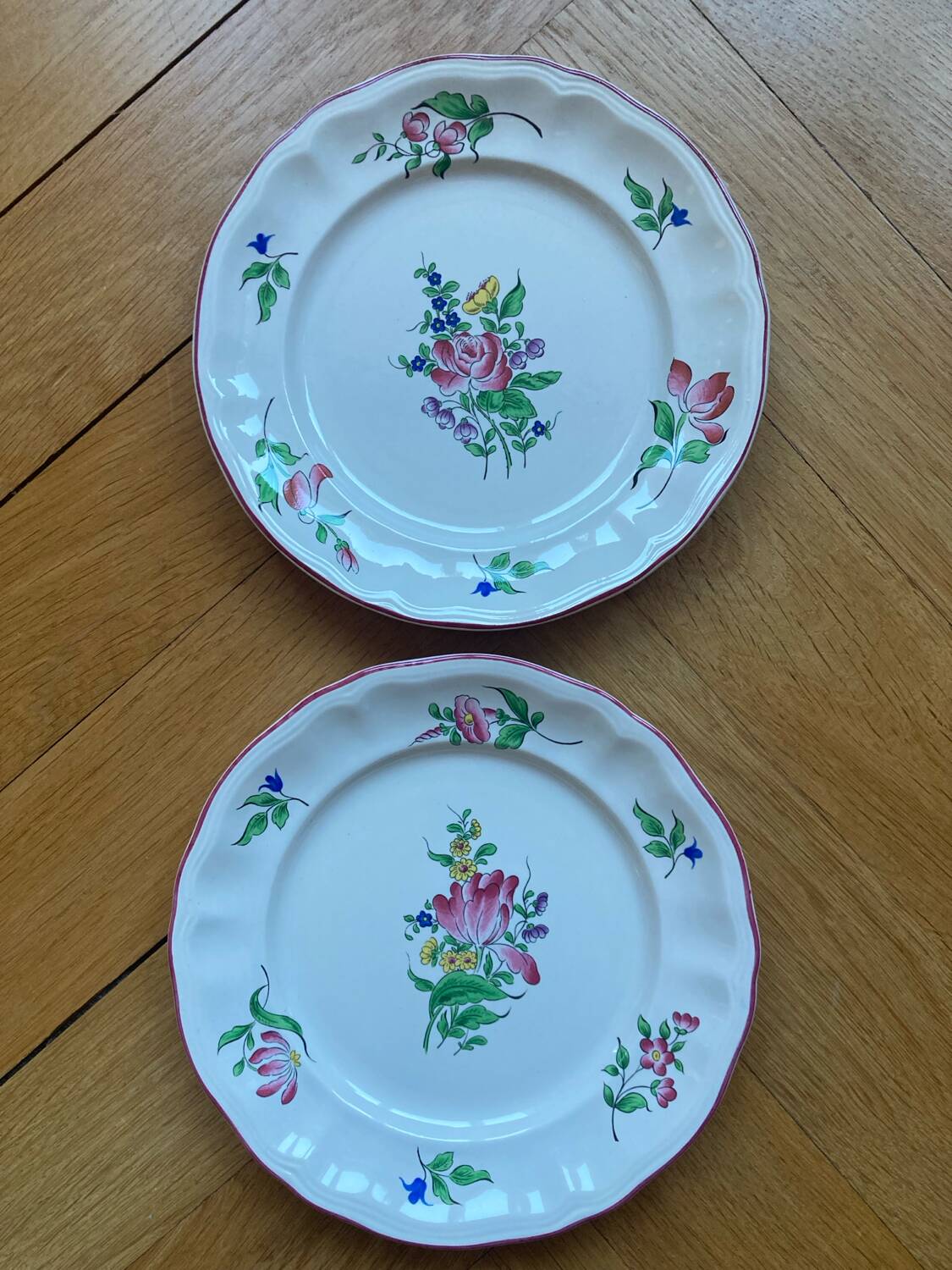 Assiettes dessert Luneville KG décor fleurs roses