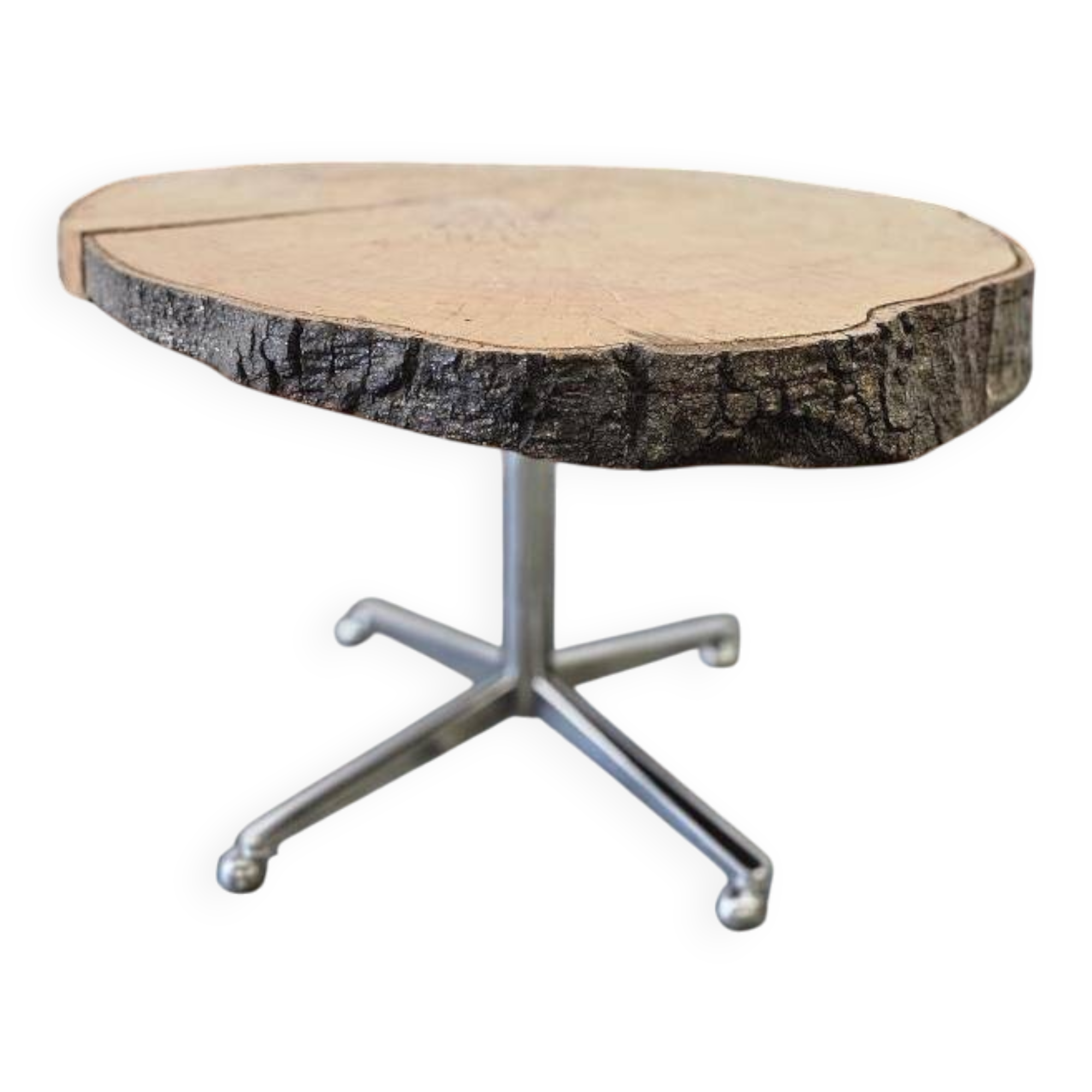 Vintage sturdy coffee table / coffee table with solid top