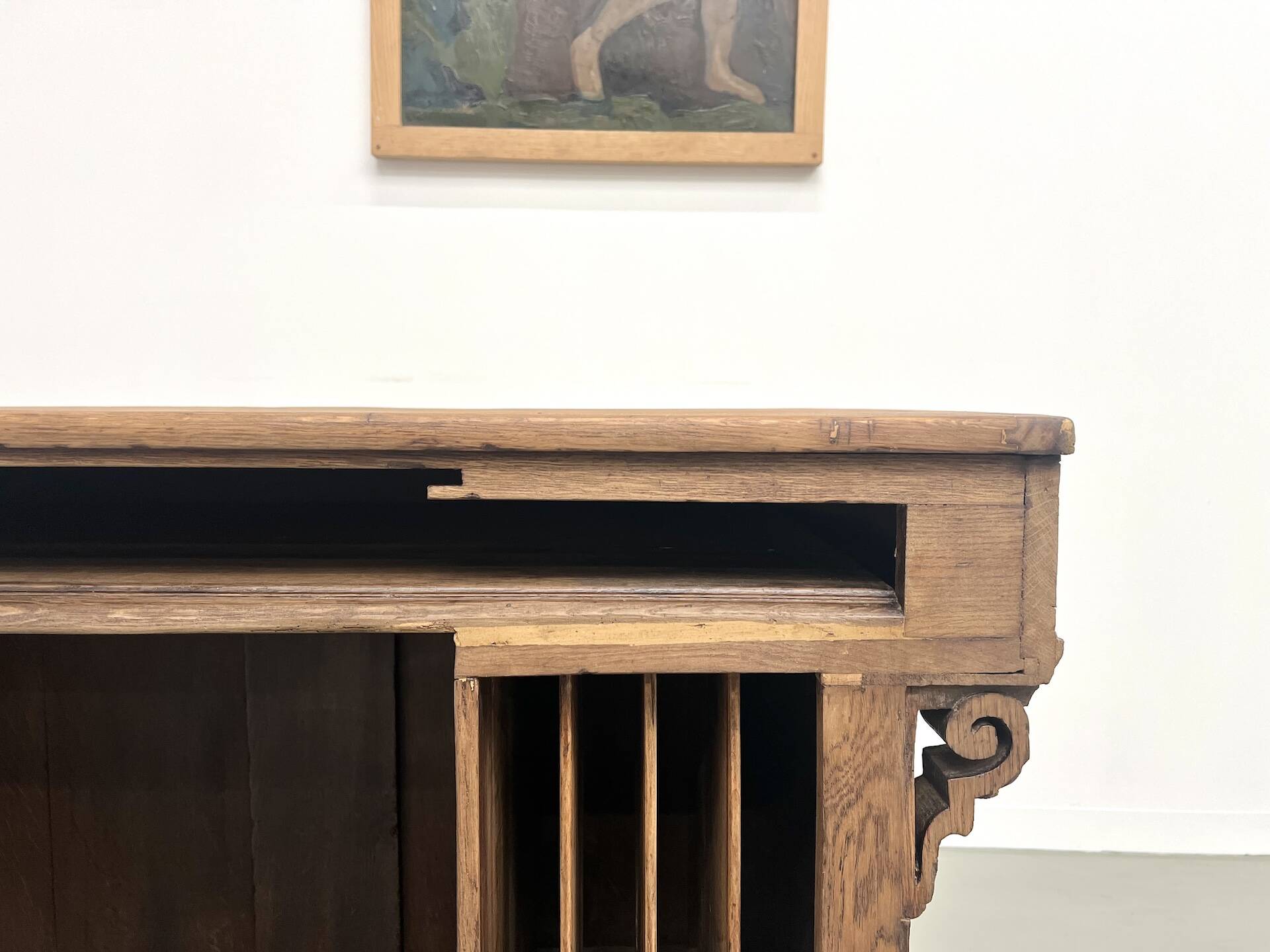 Antique trade counter