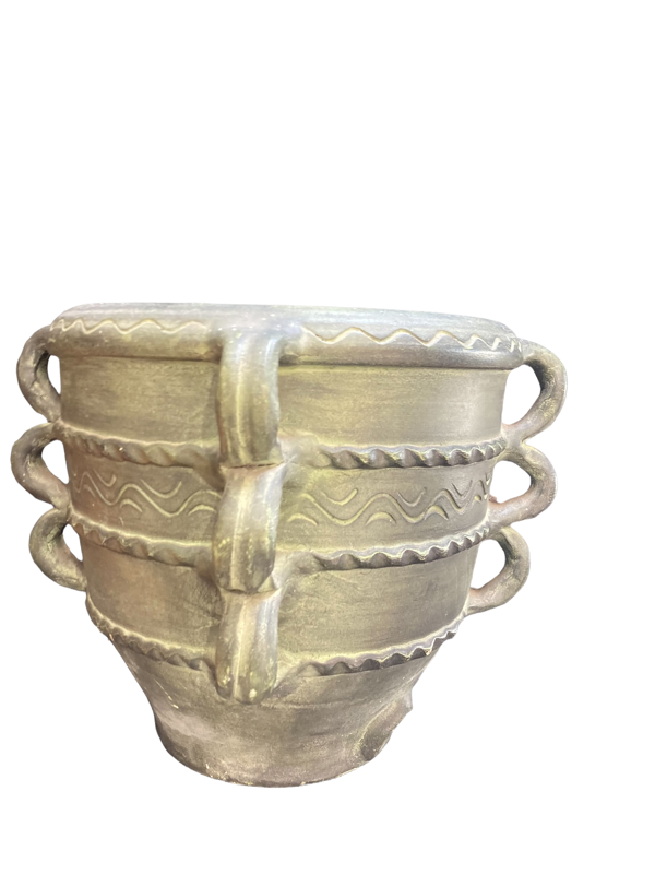 Cache pot en terre cuite patine bronze