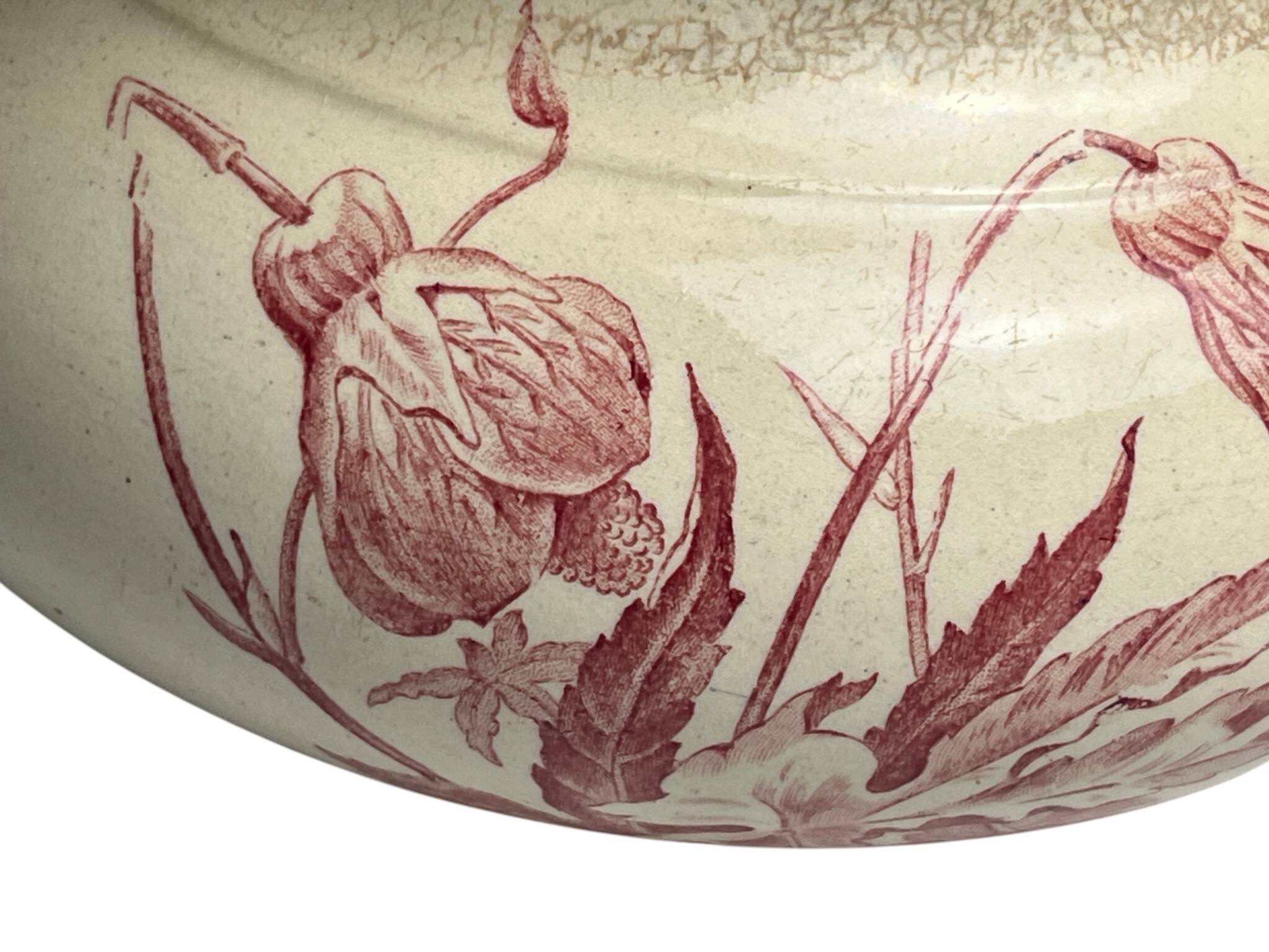 Gien, toilet jug with birds, early 20th century.