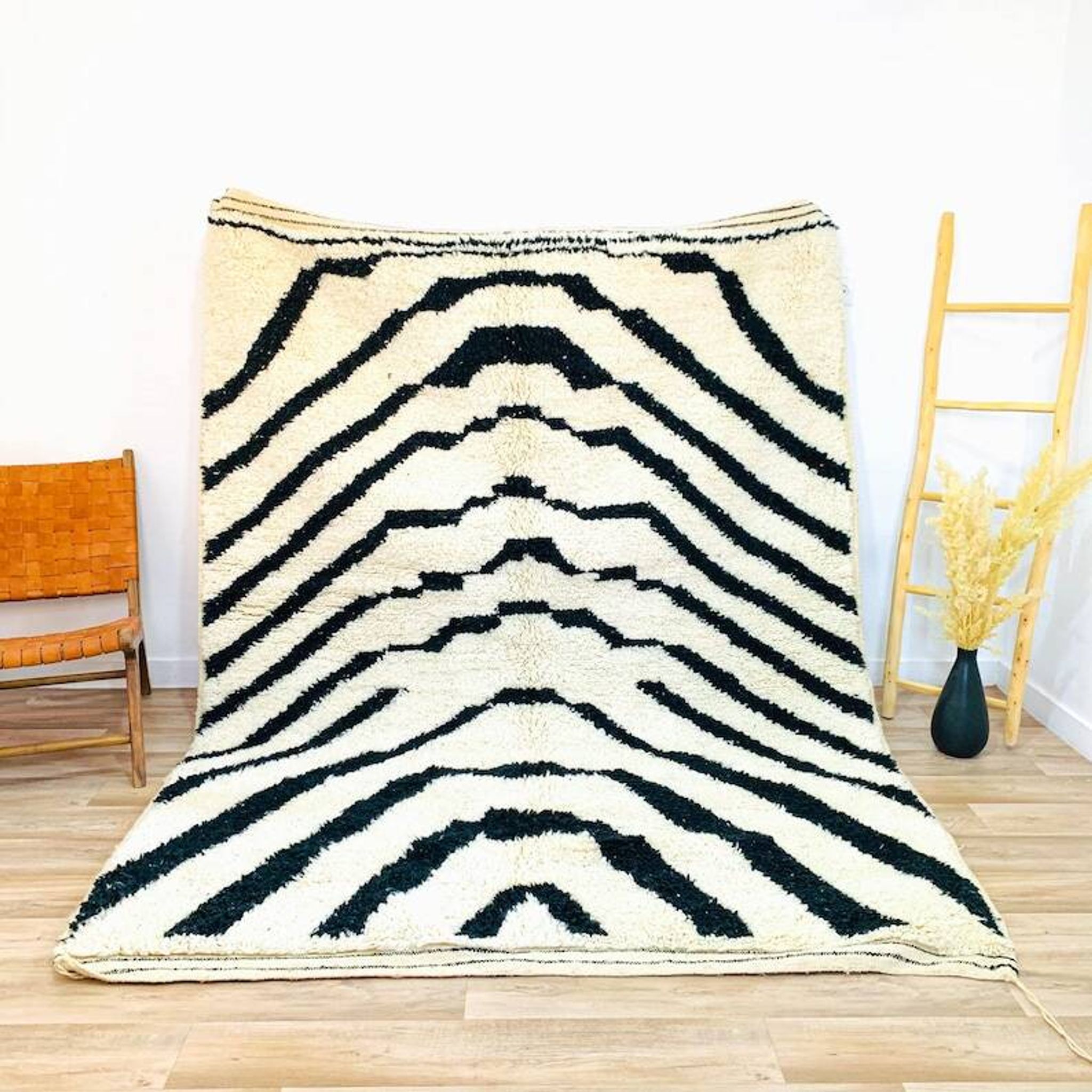 Handmade Moroccan rug 200cm x 300cm