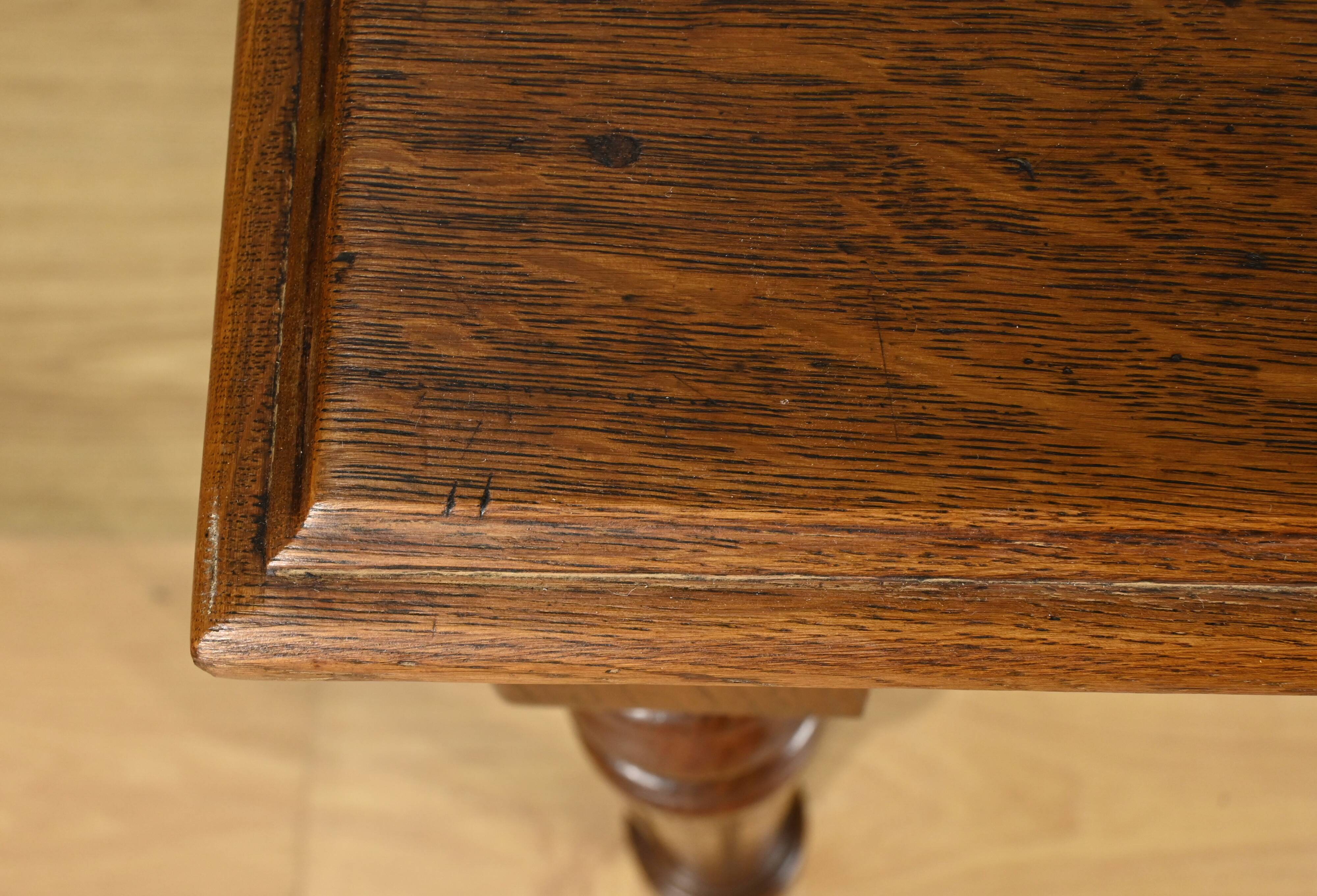 Oak Vis-à-vis Desk – Late 19th Century