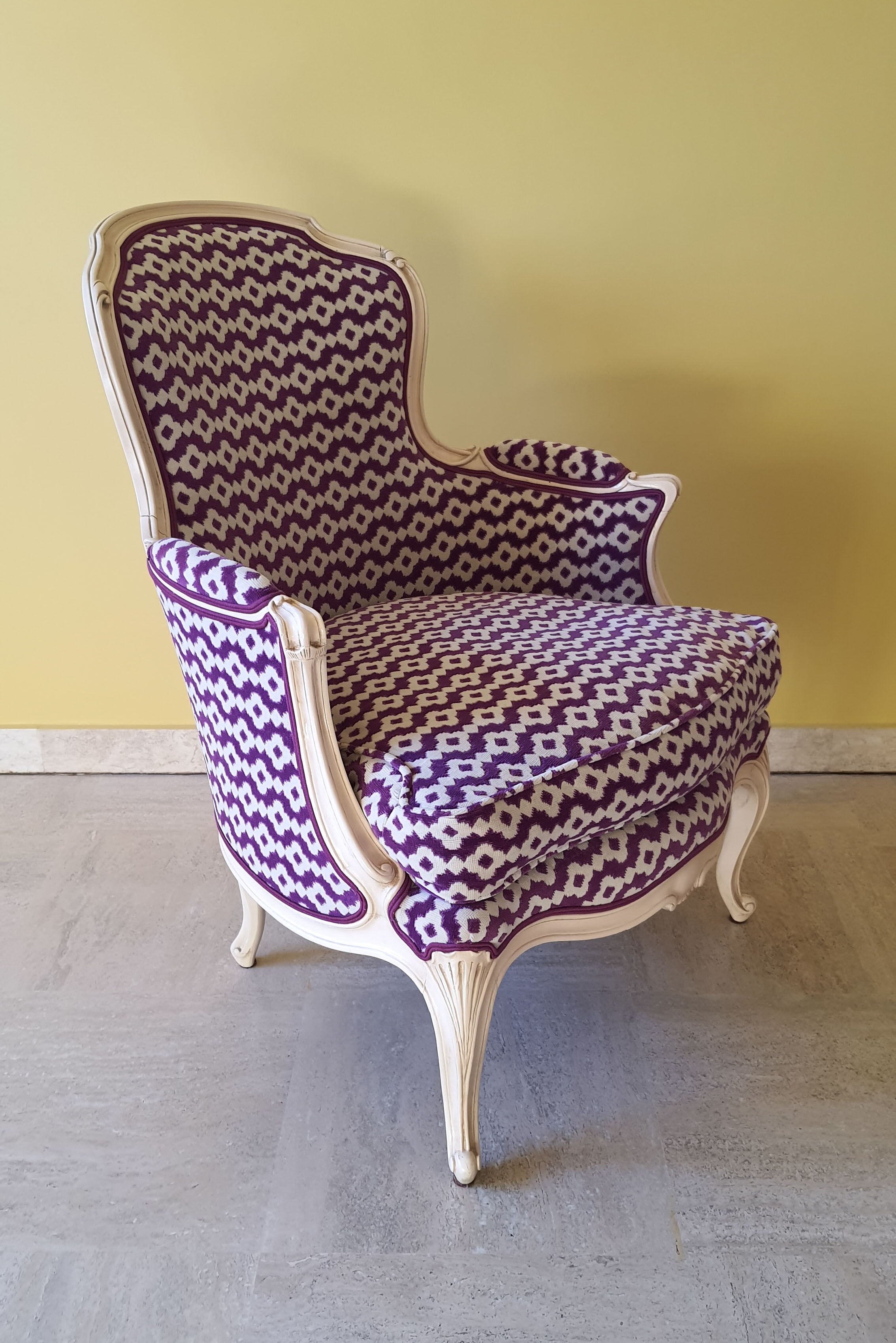Louis XV shepherdess armchair reupholstered